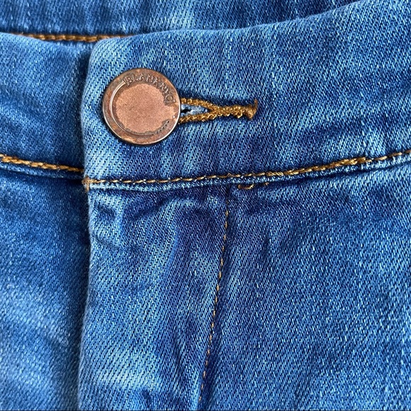 BLANKNYC Jean Shorts 28 - Picture 3 of 9